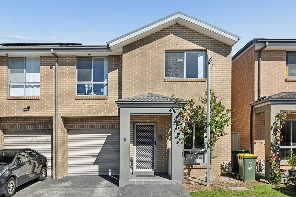 Schofields 4房 朝东、精心维护的现代家庭住宅 - 步行可达 Schofields 火车站和商店！ East Facing, Immaculately Maintained Modern Family Home - Walking Distance to Schofields Train Station & Shops!