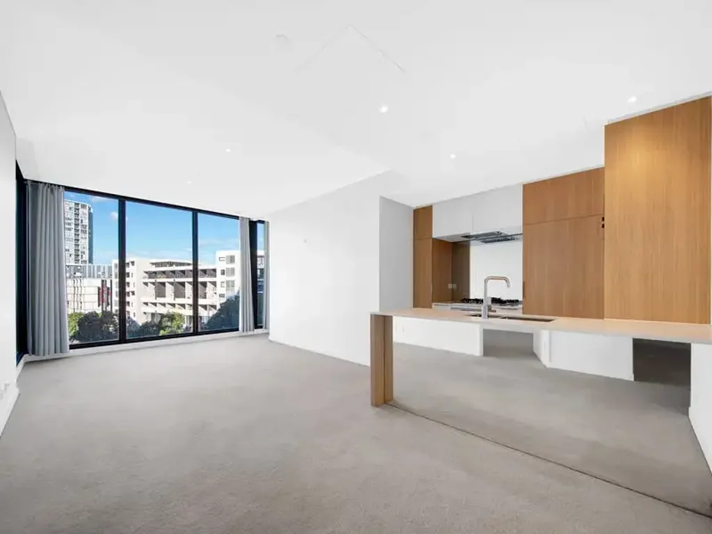 Contemporary apartment in the Waterfall Building