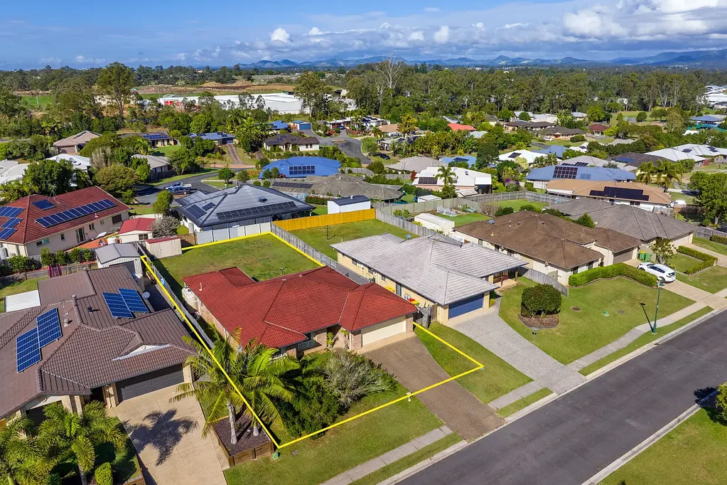 Gympie 4Kwarto Solid Family Living in a Prime Gympie Location!