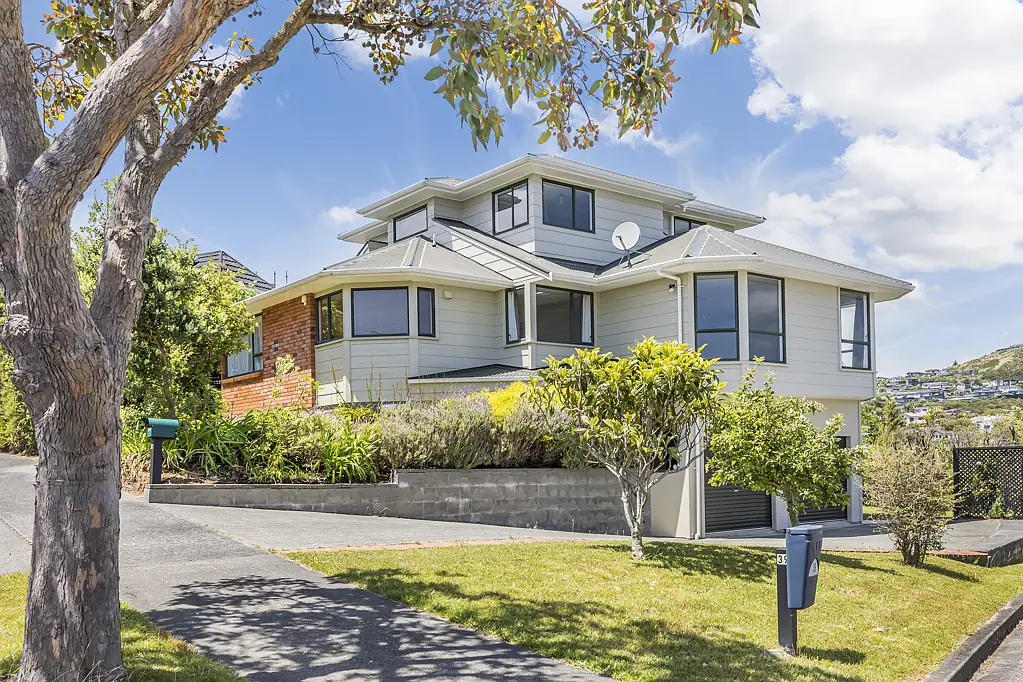 37 Saunders Close, Whitby, Porirua City, Wellington