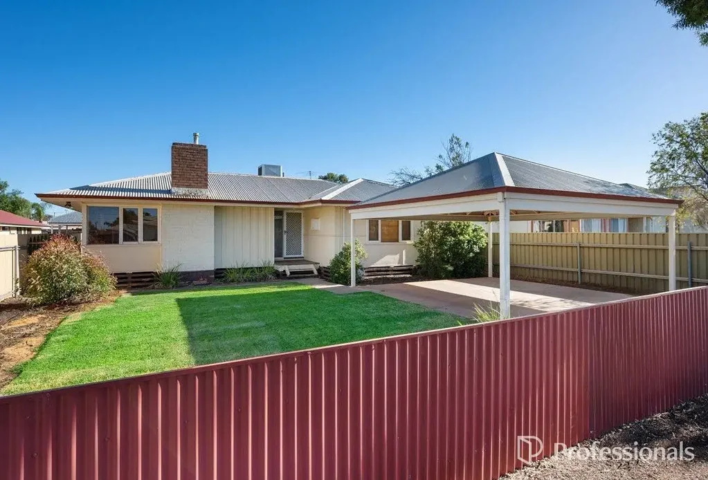 98 Killarney Street, Hannans, WA 6430