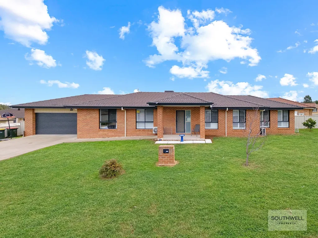 Tamworth 4房  Everything You’ve Been Looking for in a Modern Family Home!