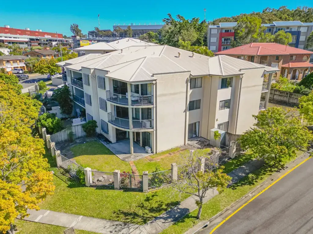 2/6 Omeo street, Macgregor, QLD 4109