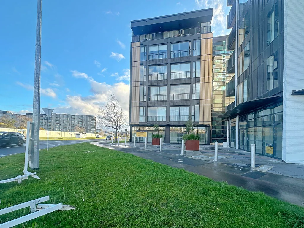 Albany RETAIL UNIT IN PRESTIGIOUS RISLAND APARTMENTS