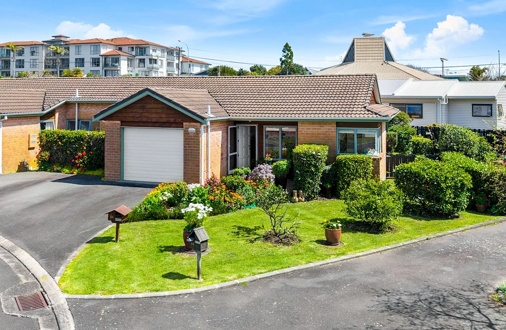 16 The Grove, Red Beach, Rodney, Auckland
