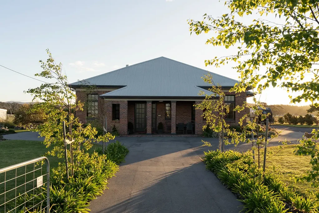 Kelso 4房  Station House - An Australian landmark steeped in history, now a stunning residence by the sea