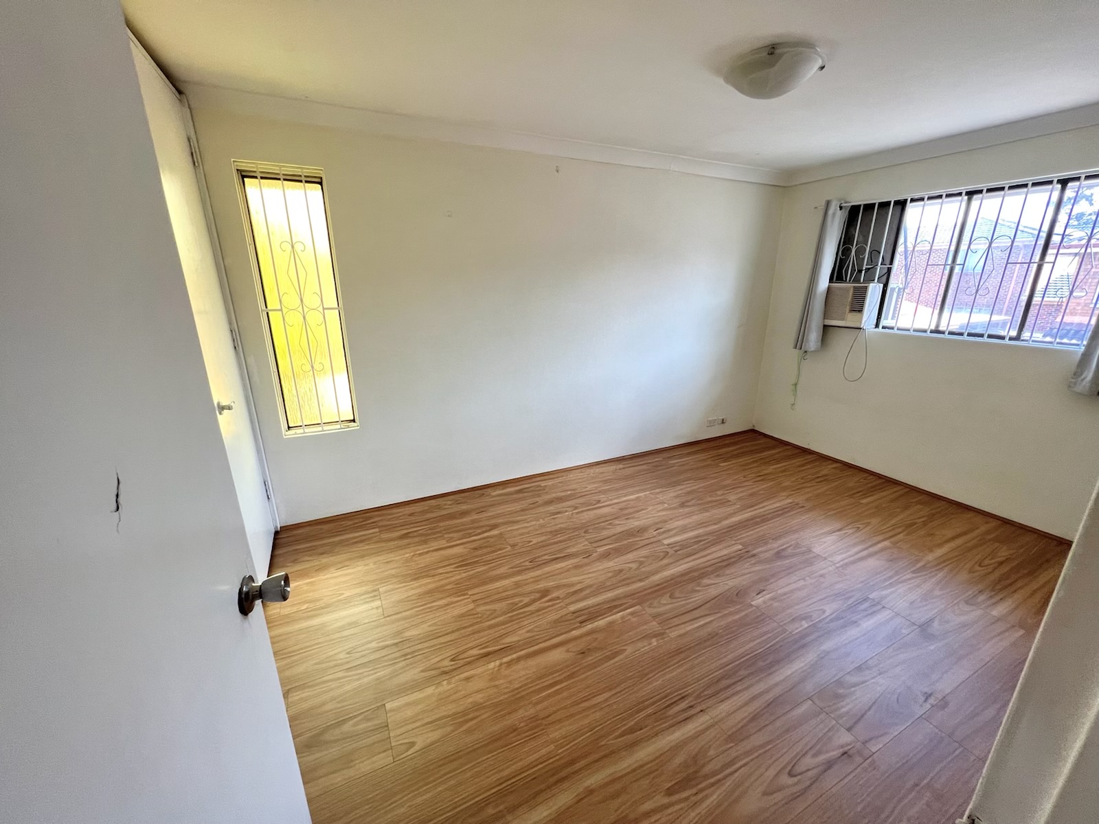 29 LONGFIELD ST, CABRAMATTA NSW 2166, 0 कमरे, 0 बाथरूम, Unspecified