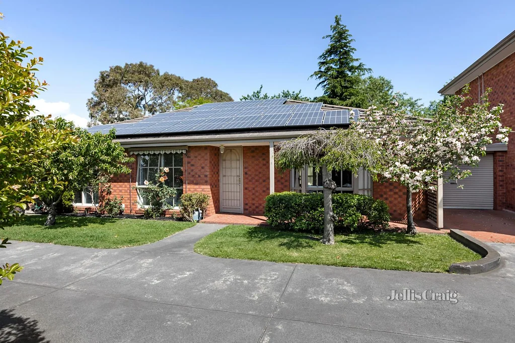 2/15A Wattle Grove, Mckinnon, VIC 3204