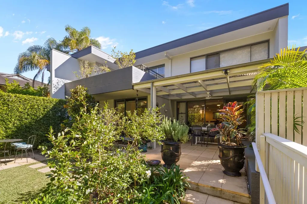 Newport 3 Bedroom Spacious Single-Level Living in the Heart of Newport