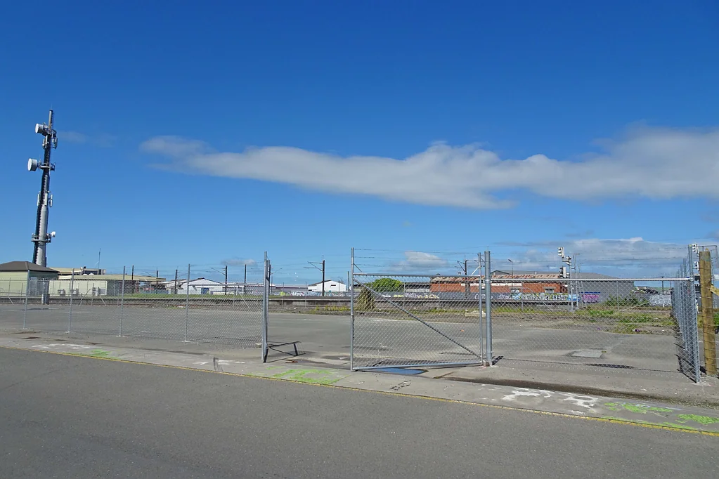 Frankton Yard space - fenced and sealed!