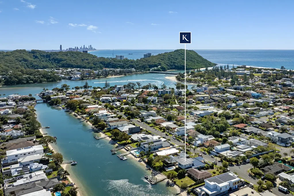 Palm Beach 5 Bedroom Wide Palm Beach Waterfront with Direct Ocean Access