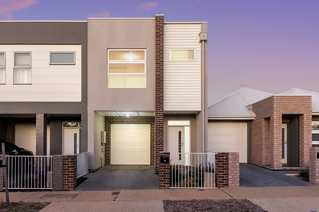 Mount Barker 3Phòng ngủ Near New, Low maintenance living