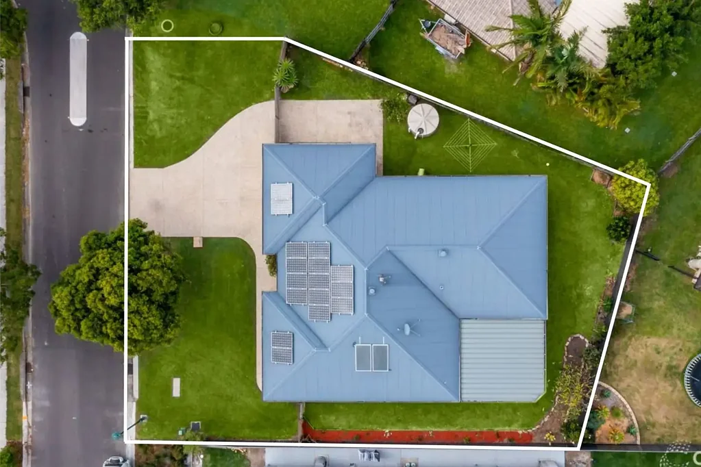 Mooloolah Valley 5房  More Than a House. A Place for the Next Chapter.