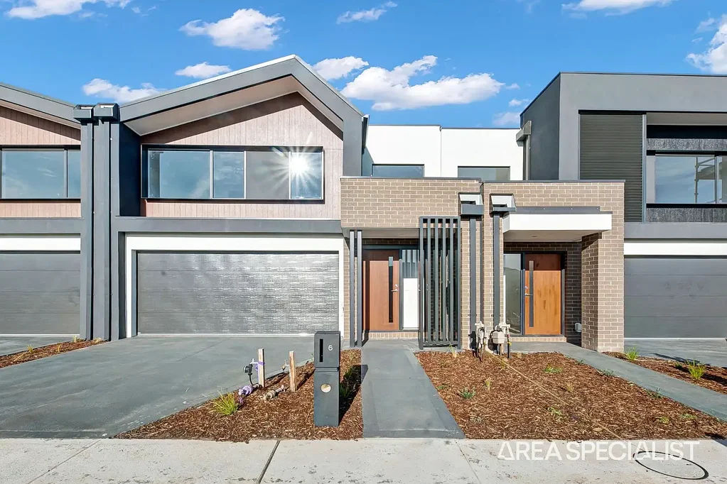 The Brief: Brand New Townhouse