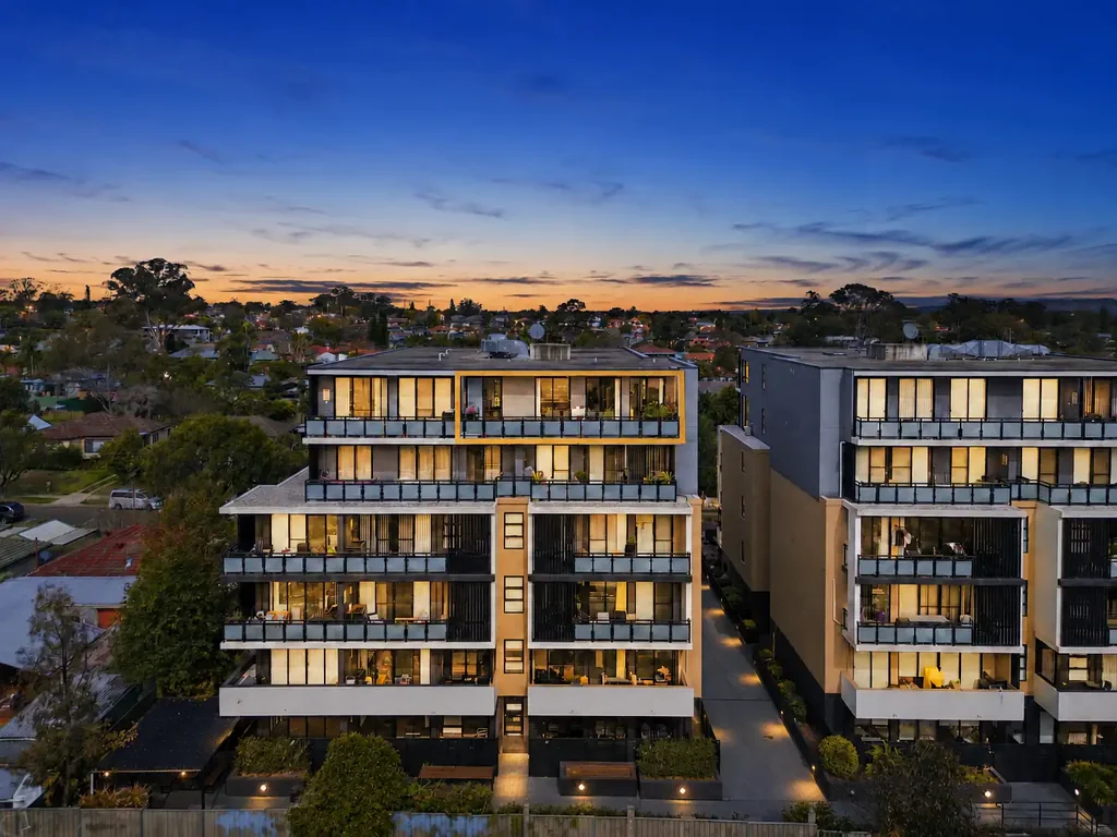 Penrith 3ਬੈੱਡਰੂਮ Top-Floor Luxury with Spectacular Views and High Ceiling