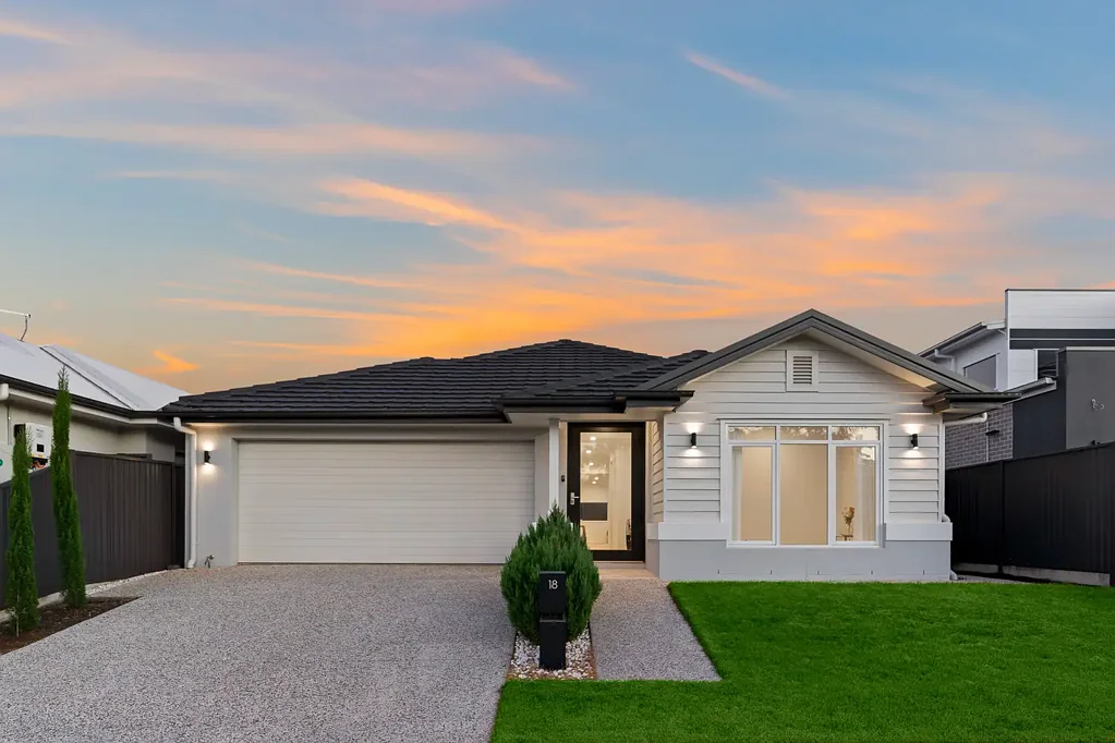 18 Bellerive Street, Pallara, QLD 4110