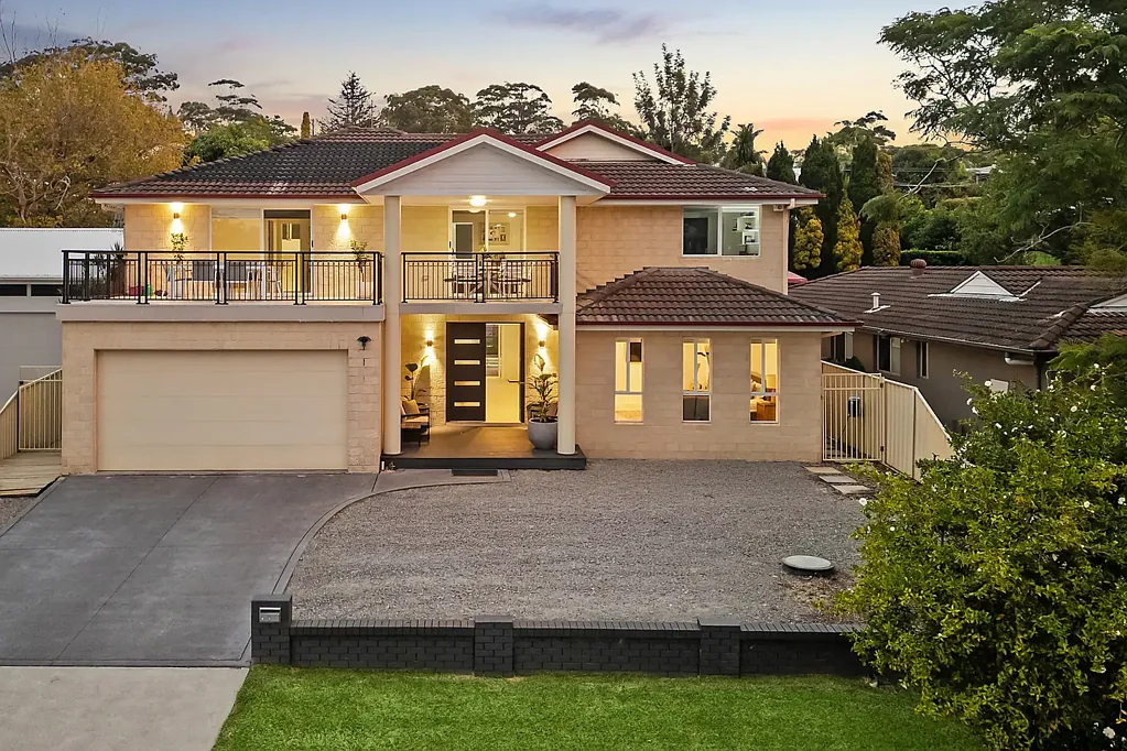 Wamberal 4ห้องนอน Impressive family home in prime location