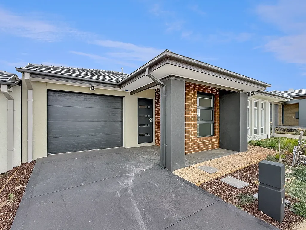Modern 3-Bedroom Family Home – Prime Mambourin Location!