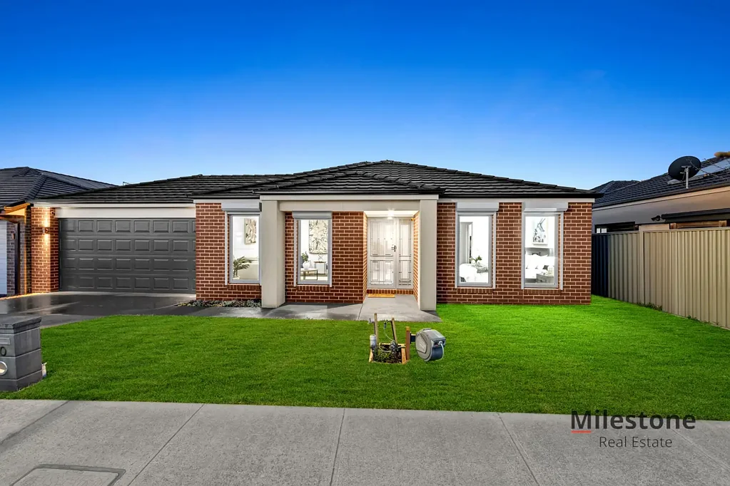 40 Stark Circuit, Cranbourne East, VIC 3977
