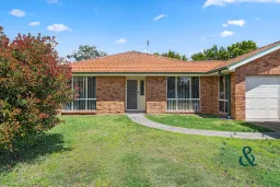 27 Mountain Ash Close, Medowie