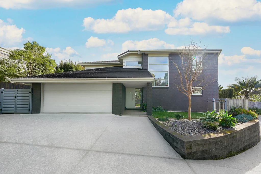 Milford 4房 尊踞Milford黄金地段，步行直达西湖双校网！ Prime Milford Location – Walk to Westlake Schools