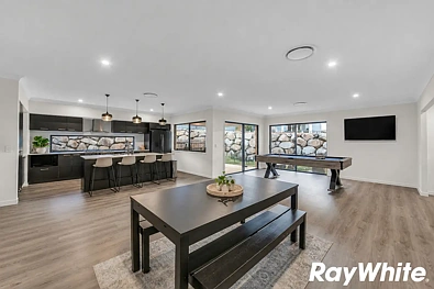 4 Kite Close, Lowood, QLD 4311, 4 slaapkamers, 2 badkamers, House