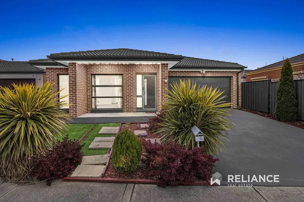 Craigieburn 4Habitaciones Must Sell! The Owners Have Relocated - Now It's Your Turn to Call This Beautiful Family Home Your Own -TJ 0451555669