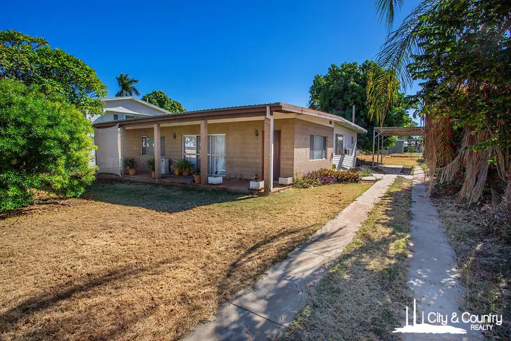 Mount Isa 3 Bedroom Renovation Ready – Big Bones, Big Potential!