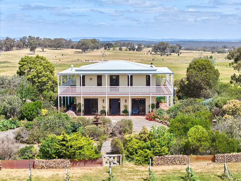 Heathcote 4બેડરૂમ "PATANFI ESTATE"