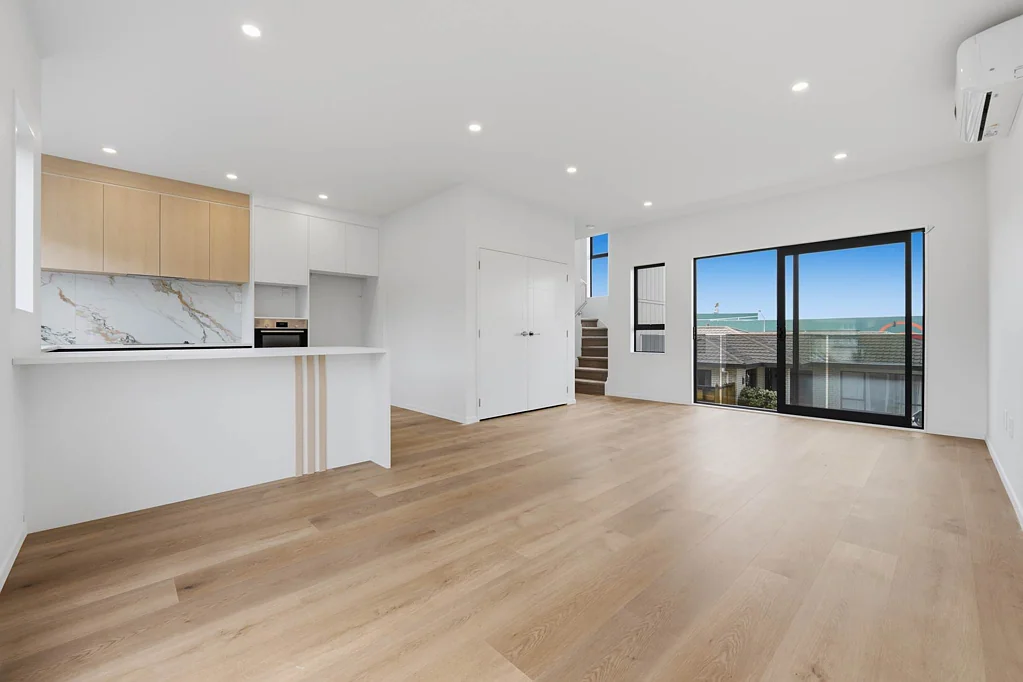 New Lynn 4房  Location. Lifestyle. Convenience.