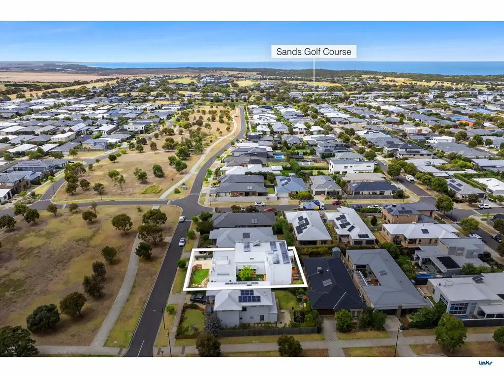 Torquay 4房  Coastal Meets Luxe Opposite the Park - Display Home