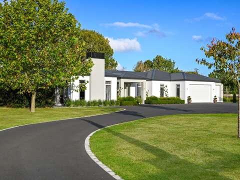 Matangi 4房  Impressive Home - Amazing Value!