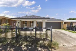 9 Small Crescent, Smithfield Plains