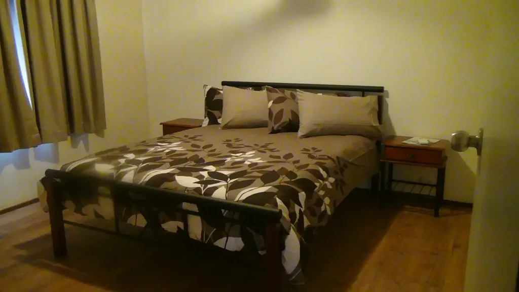 4 bedroom x 1 bathroom furnished house