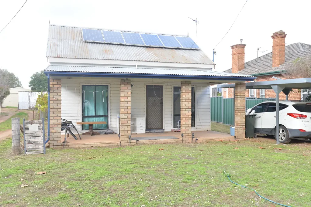 Binnaway 3침실 Country Investment Opportunity with Immediate Returns