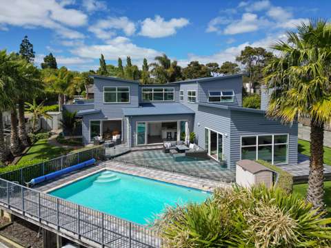 Greenhithe 4Habitaciones Spacious sunlit living in premium location