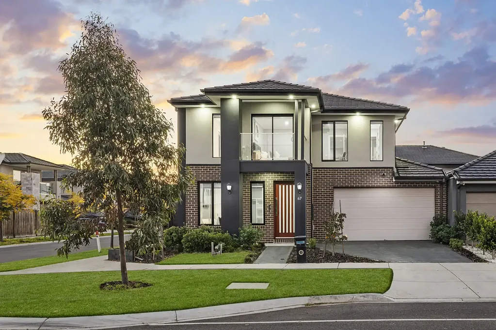 Burnside 4 Bedroom Stylish Family Excellence in Prestigious Modeina Estate