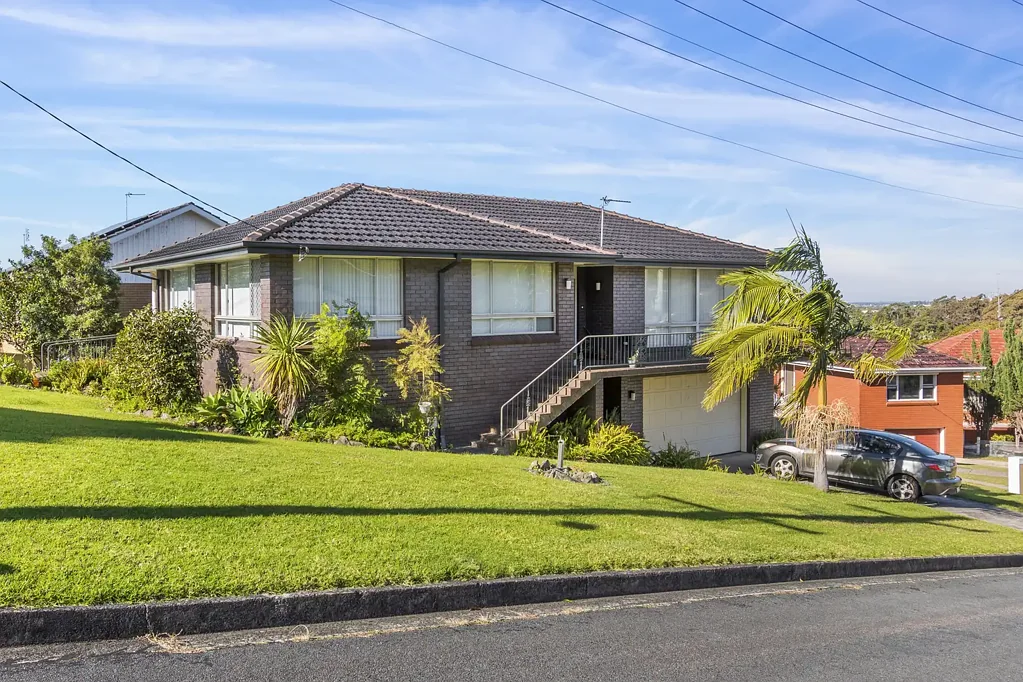 Spacious 4-Bedroom Home Ideal for Families
