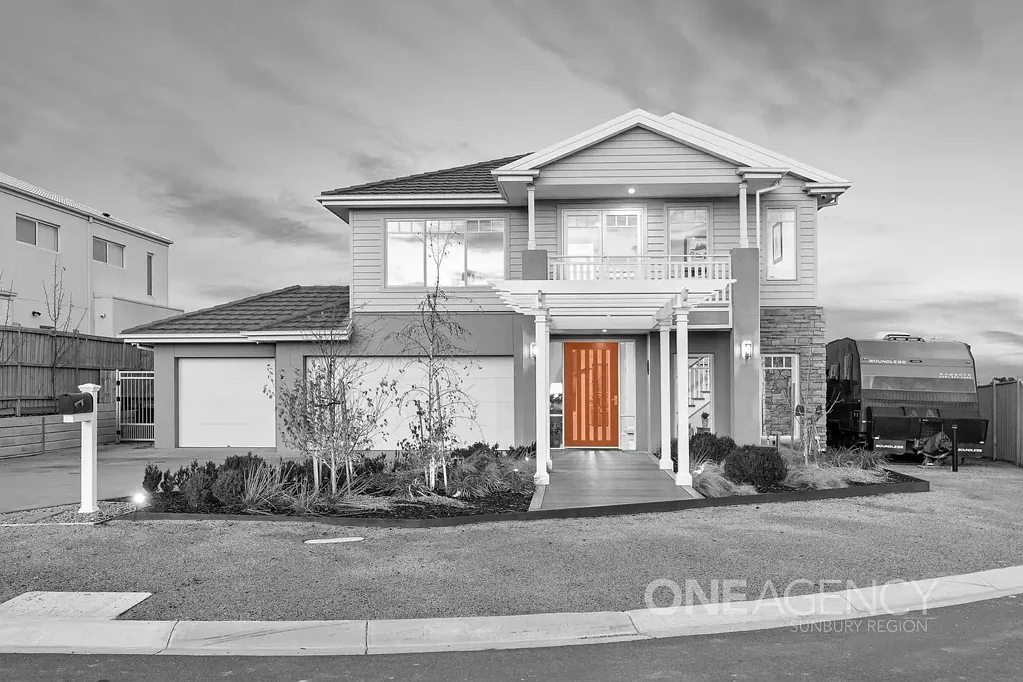 Sunbury 4房 享有 Sunbury 和 CBD 壮丽景色的卓越家庭生活 Exceptional Family Living with Sweeping Sunbury and CBD Views