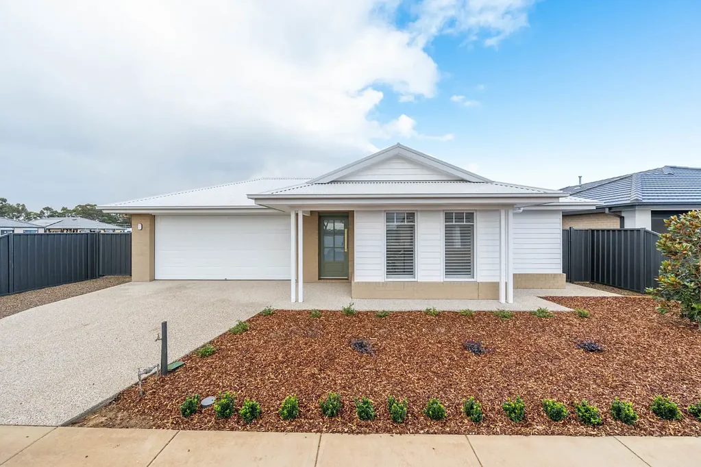 Tatura 4 Bedroom Impressive Family Living!