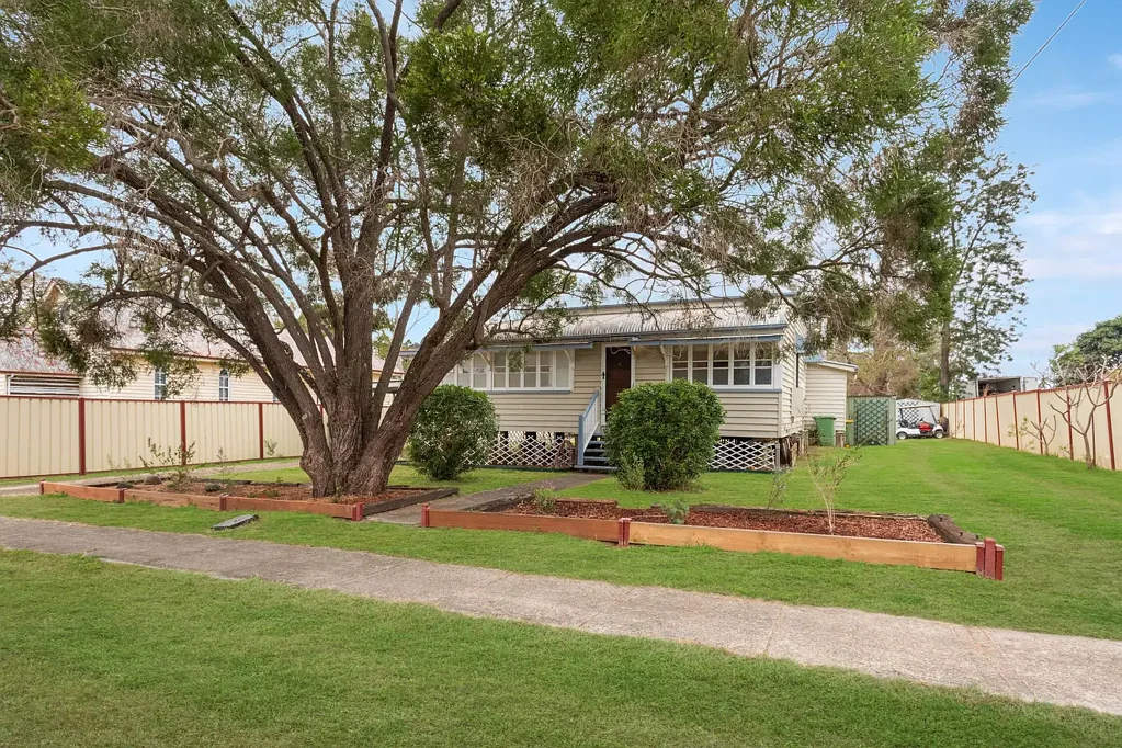 Harrisville 3 Slaapkamer CHARMING COUNTRY COTTAGE ON 1,012M² block in HARRISVILLE – Your Ideal Rural Escape!
