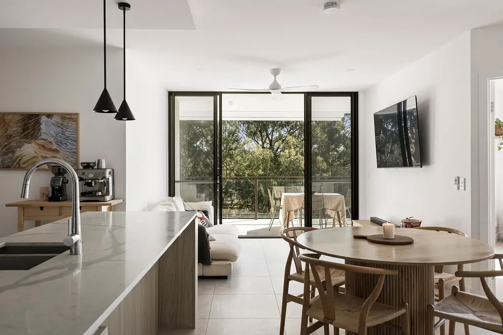 Chermside 2غرفة نوم Chic Eden Parkside Apartment with Two Bedrooms