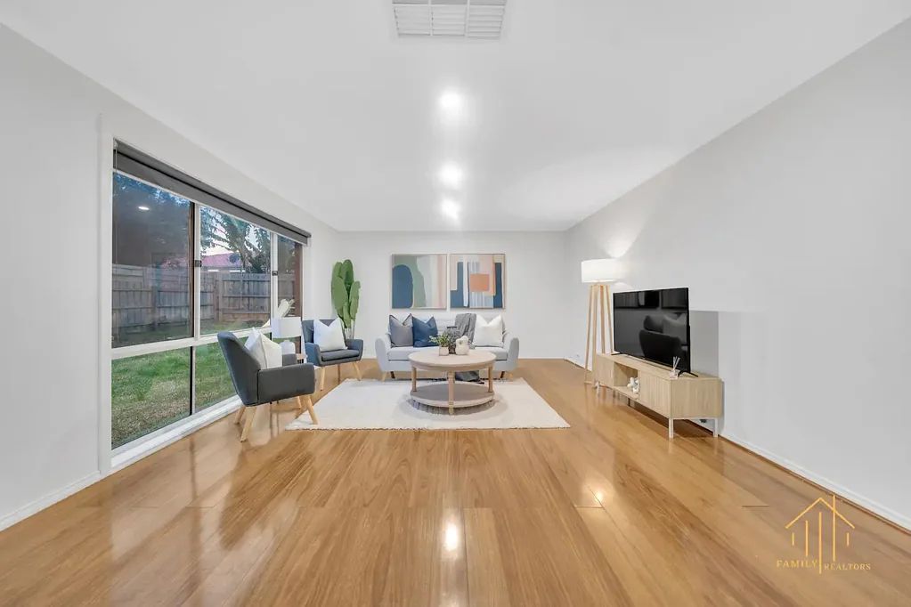 Cranbourne West 4Habitaciones Two Massive Living Areas - Finally, Space for Everyone!