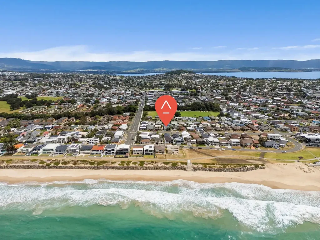 Spacious Coastal Living Moments from Warilla Beach