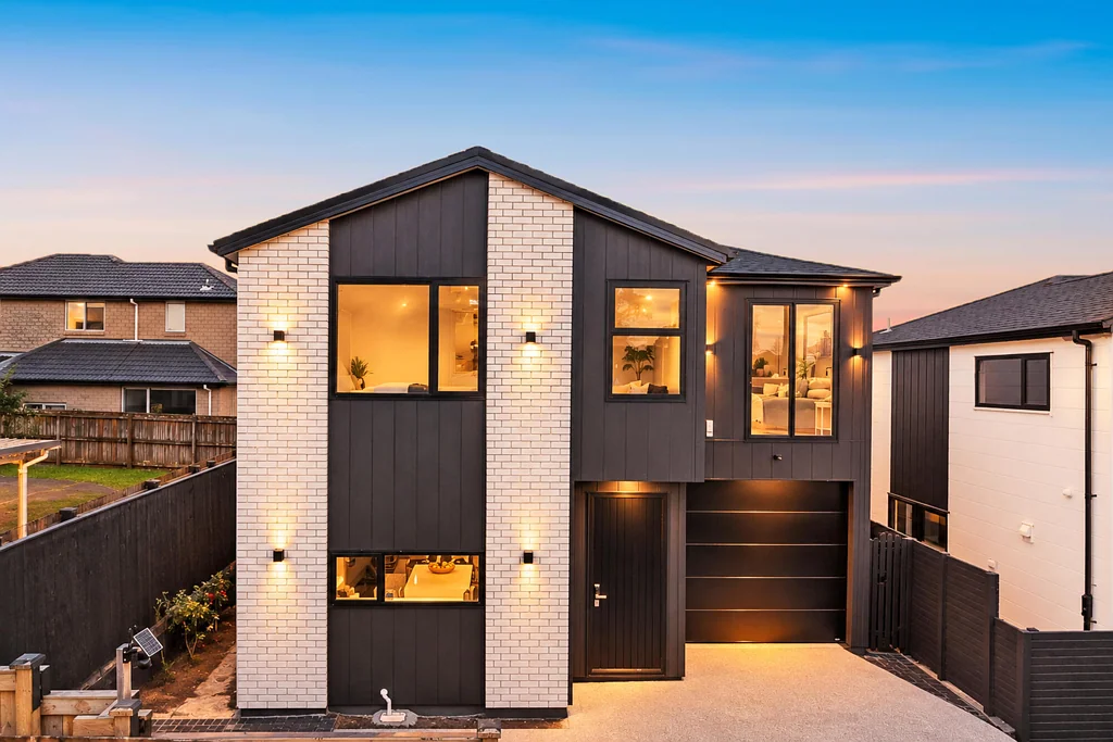6D Cutler Street, New Lynn, Waitakere City, Auckland