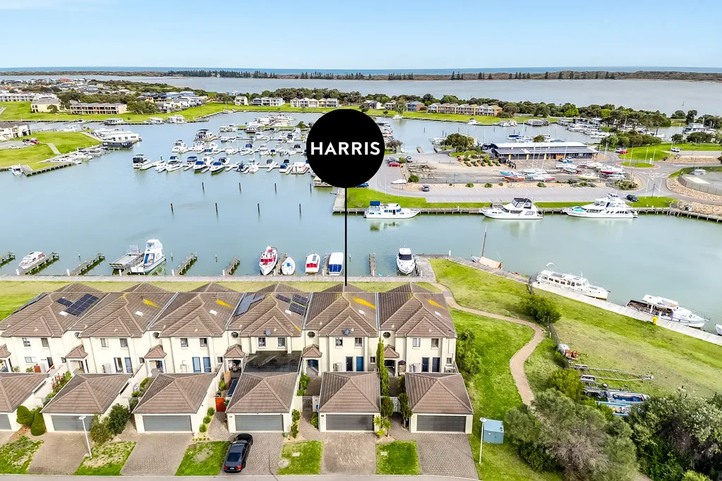 Hindmarsh Island 3બેડરૂમ Slip into Island mode with a marina villa designed for easy living