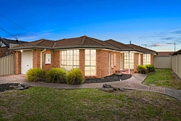 45 Central Avenue, Altona Meadows