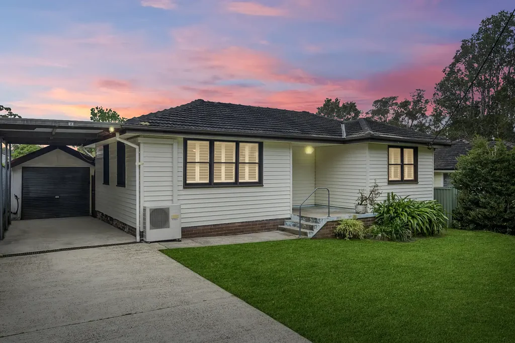 2 Binalong Road, Mount Colah, NSW 2079
