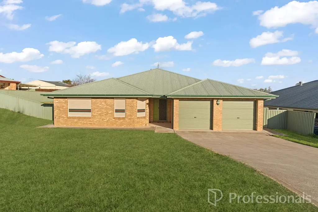 24 Arnold Court, Kelso, NSW 2795