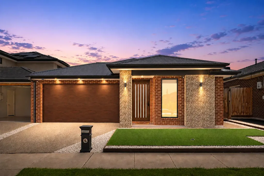Fraser Rise 4Phòng ngủ Modern Family Excellence with Two Master Suites